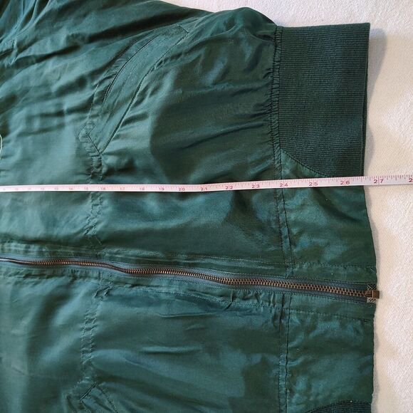 Vintage 1994 GREEDY Movie Promo MCA Universal Bomber Jacket XL Green Silk 90s - Picture 6 of 9